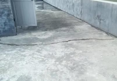 醴陵楼顶漏水维修公司分享下如何解决卫生间隐蔽部位漏水的问题?